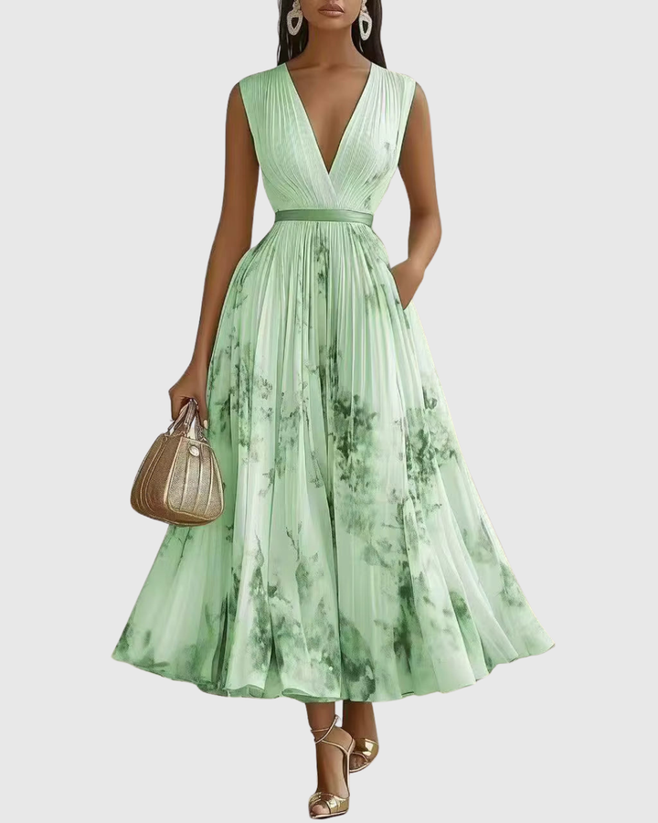 Suzanna - Pleated Elegance Dress