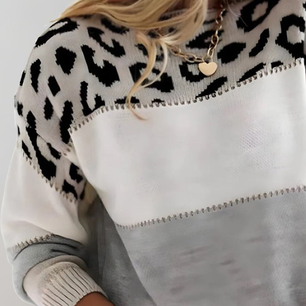 Luna™ | Casual Sweater with Leopard Print