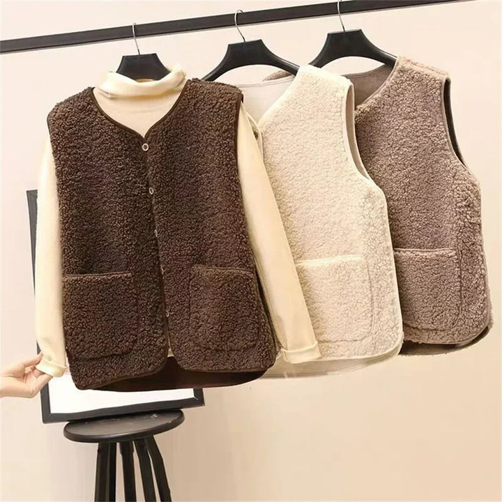 Hayden Annelore | Classic Cardigan