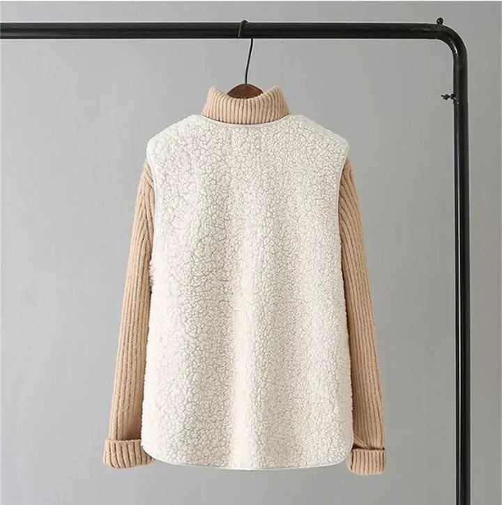 Hayden Annelore | Classic Cardigan