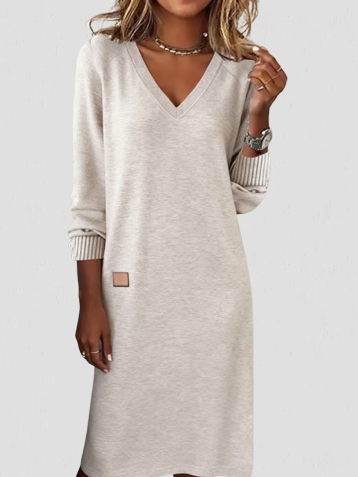 Demara - Effortless V-Neck Dress