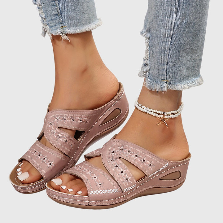 Noëlle™ Lightweight Orthopedic Sandals